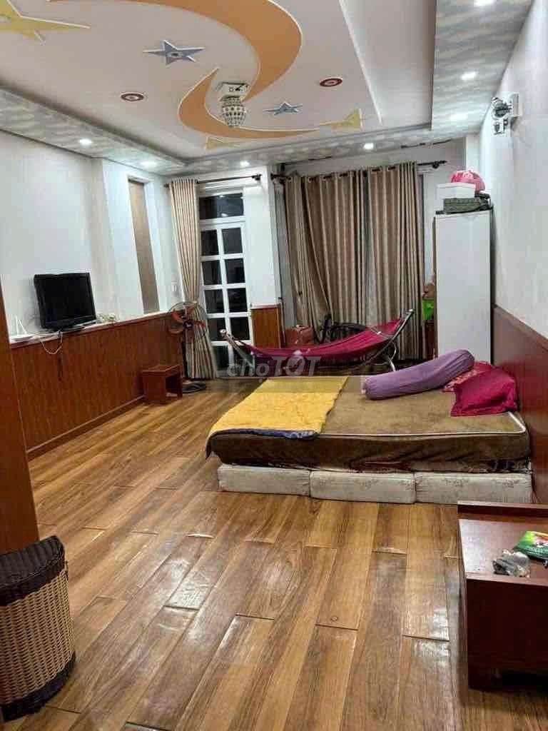 3rd floor 3th floor 3th floor bedroom 3 toilet 3 - Right on the T.8th Revolution