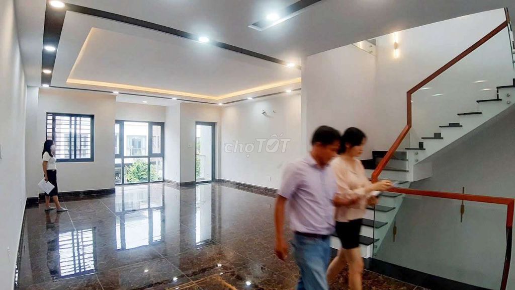 Rent Phố Đông Village-- Cát Lái, District 2.