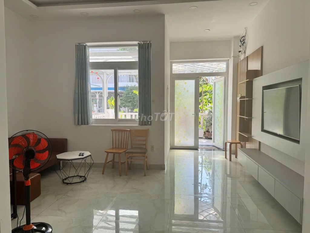 16 million dollars owns the streets of lovera park 7 x 15th floor 2-three bedroom 3 toilets.