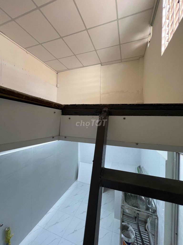 Renting a new house is like new Nguyễn Duy Trinh District 3.