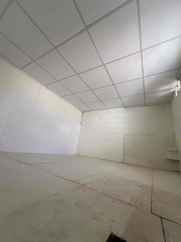 Renting a new house is like new Nguyễn Duy Trinh District 3.