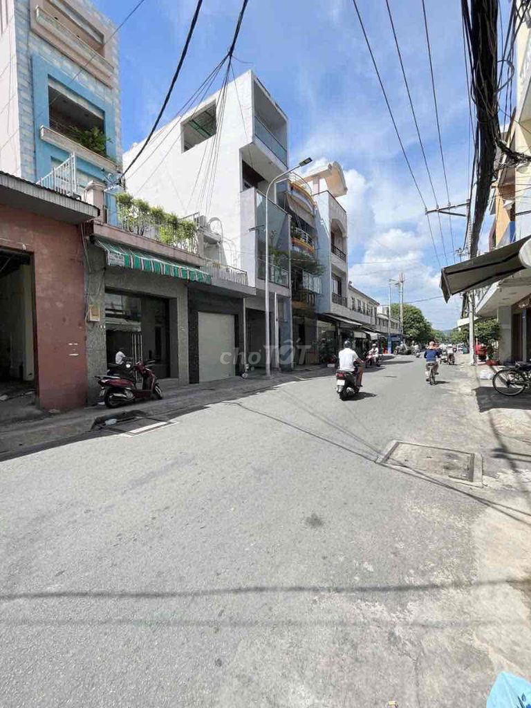 Cash House 7 x55 m, Phan Sào Nam, 1701 11, Tân Bình