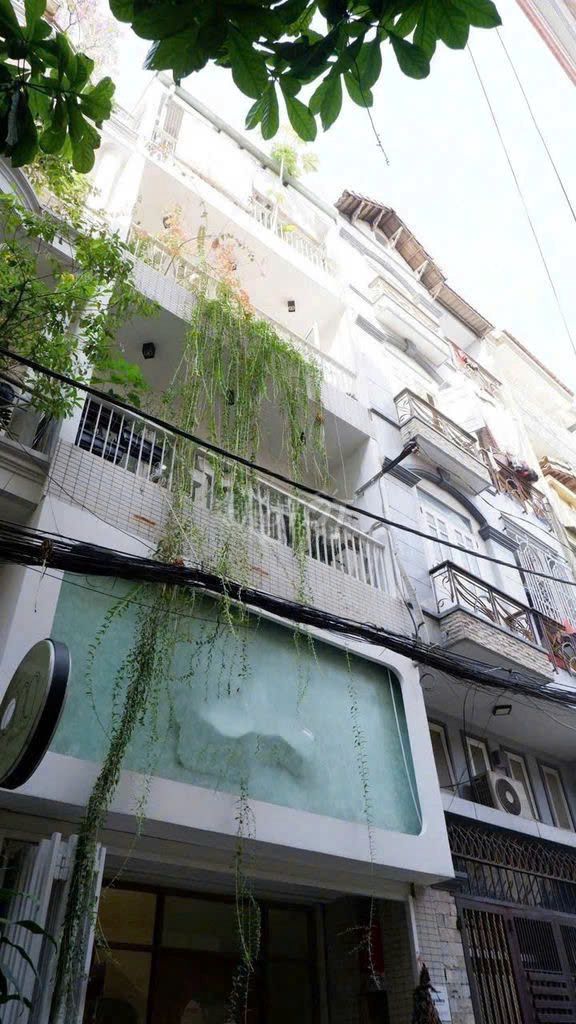 for rent: 134/ Thành Thái, District 12, District 10.