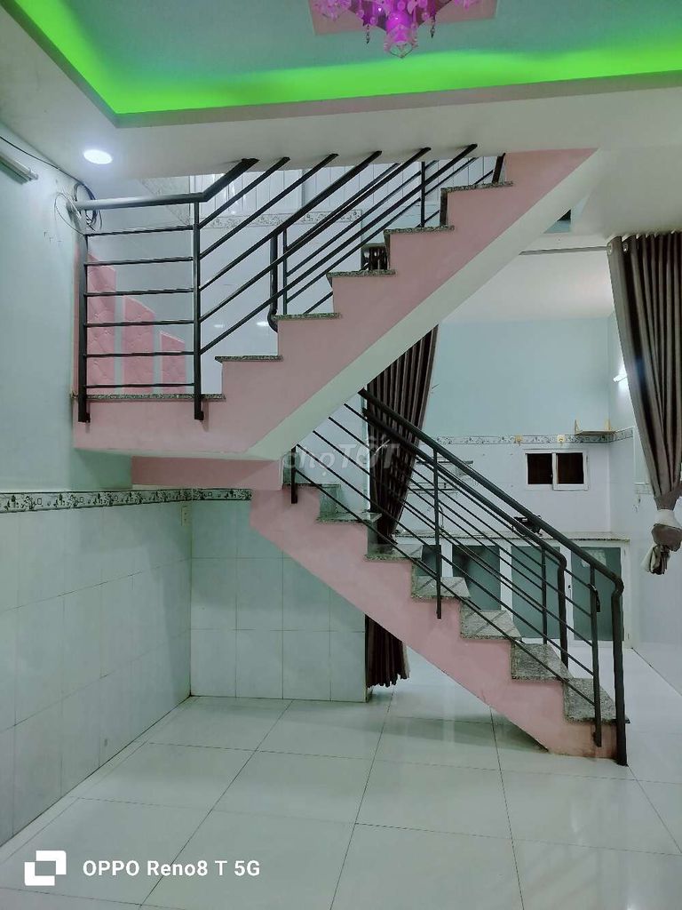 Rent an entire Thạnh Xuân apartment.