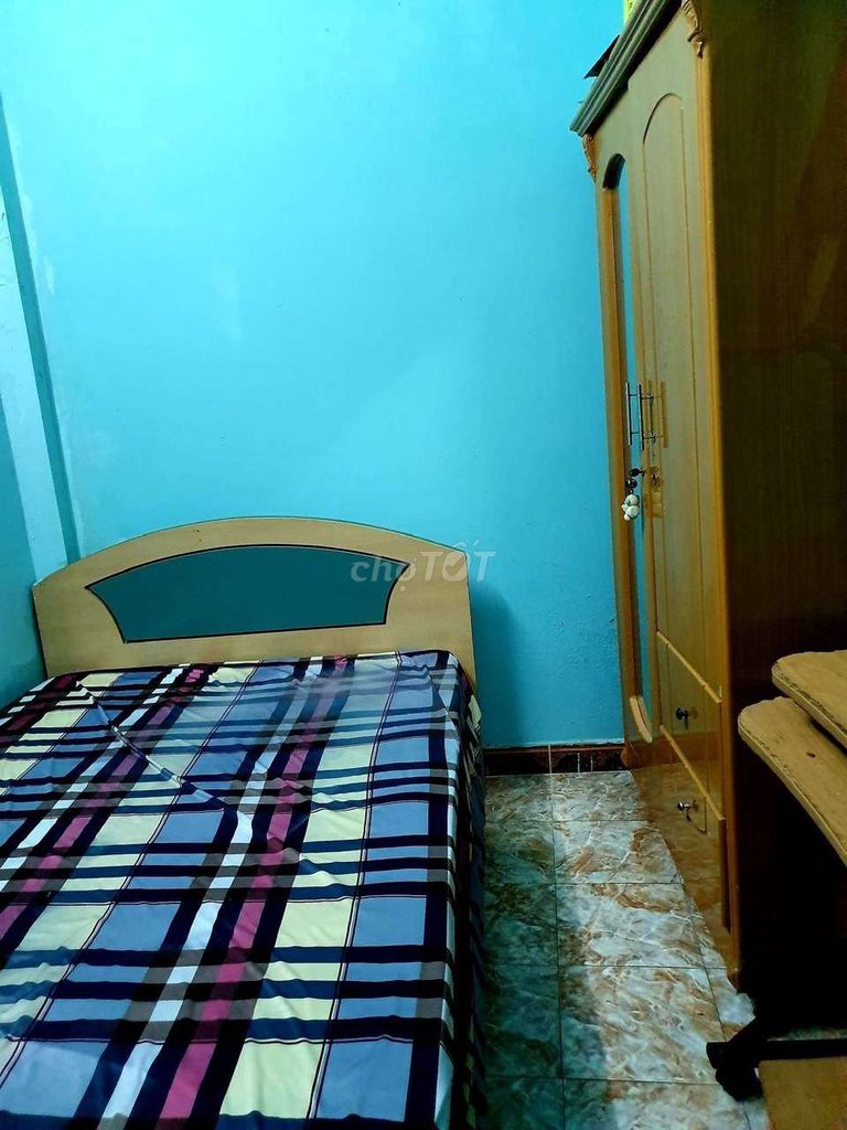 The owner rented the original two cold bedrooms.