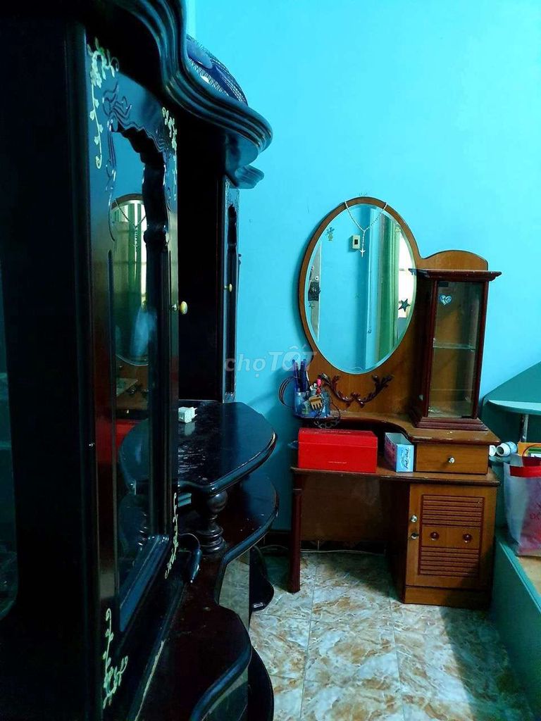 The owner rented the original two cold bedrooms.