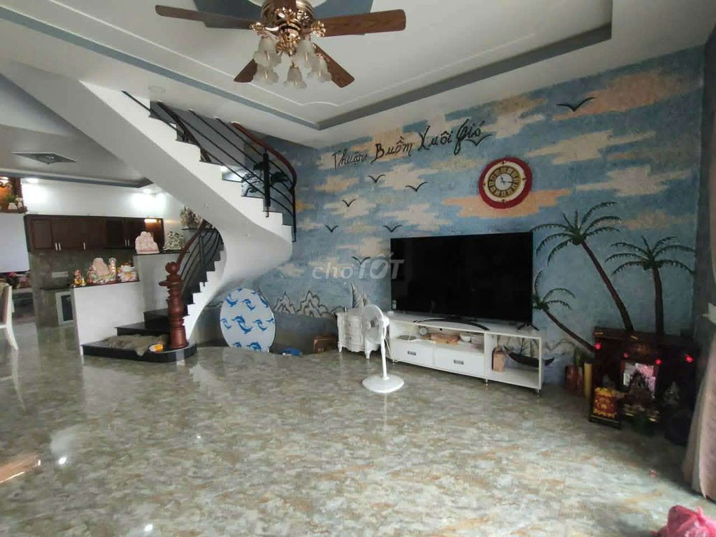 The House for Banquet
