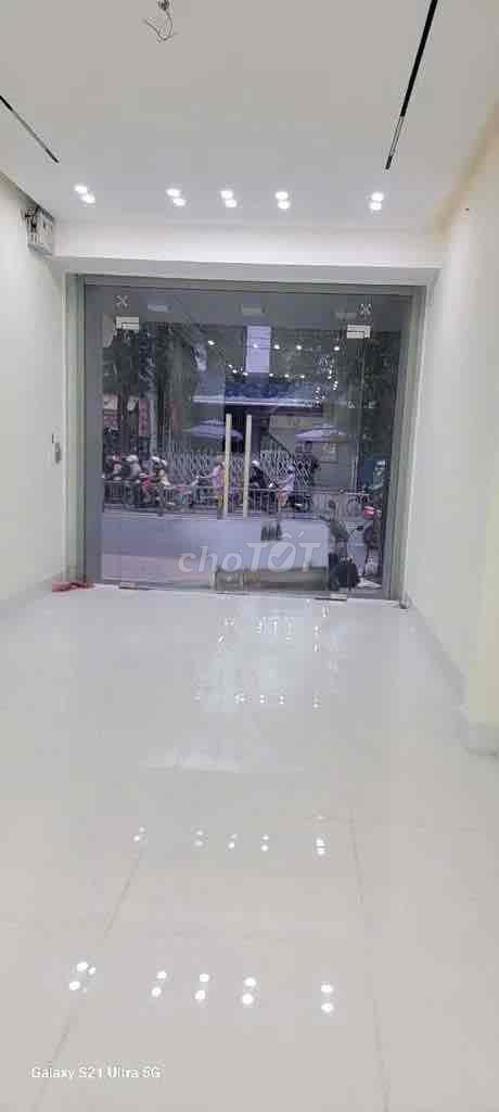 Six bedrooms, cash rent, Trường Chinh.