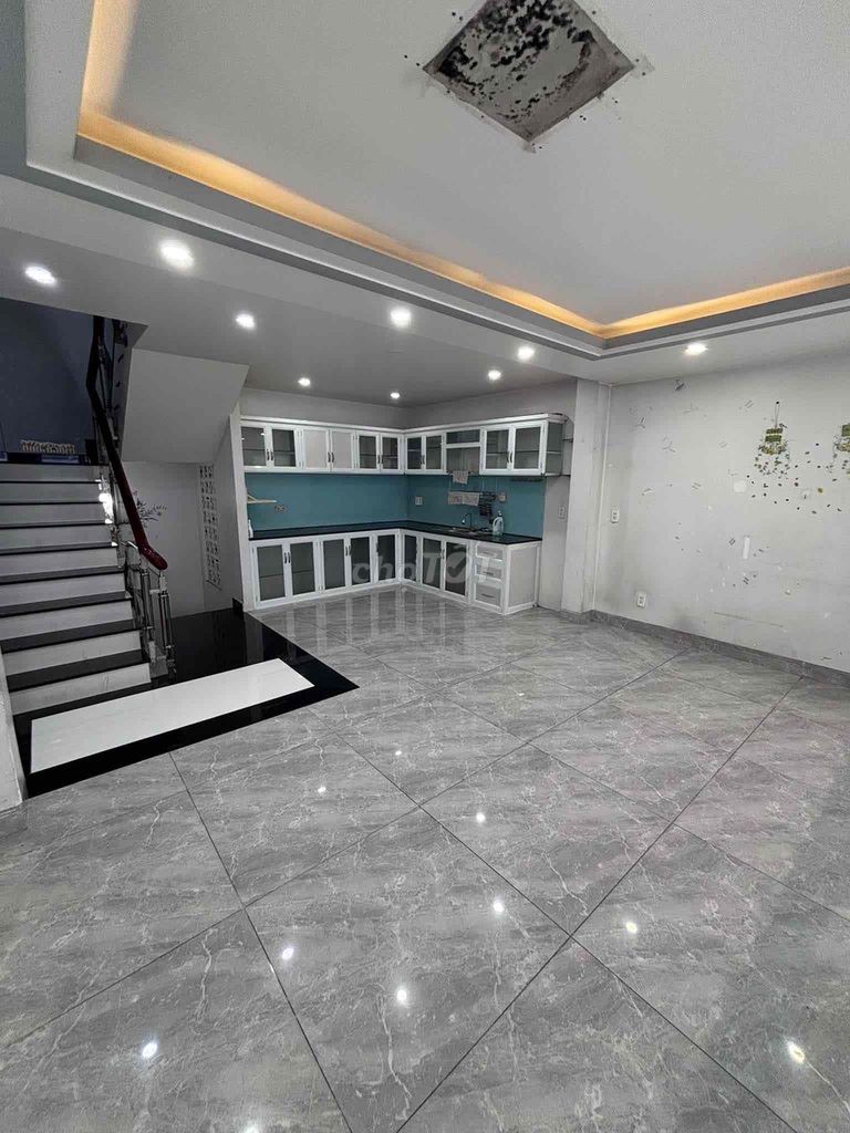 Rent the original house 5 x 10 meters 4 bedroom 5 toilets 137/ 597 14th Street