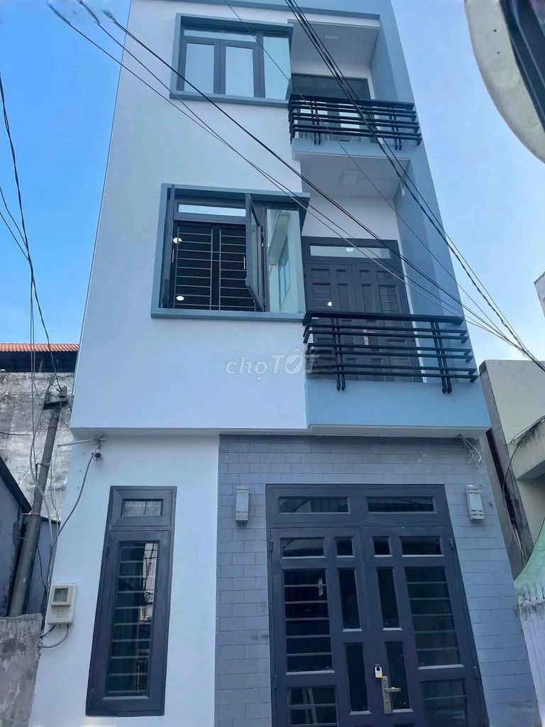The số 8 5 x10 m 1 .10 is 4 floors of the 4th floor bedroom