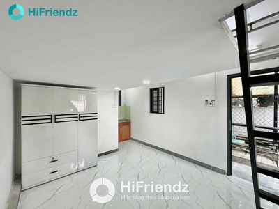 ▪ Open clear windows full new furniture near the architect - family