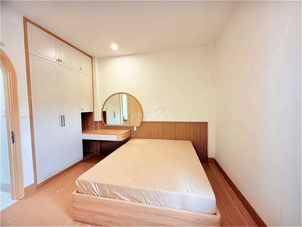 Renting Bờ Bao new winnings, 25 trieu, 4 bedrooms, full advanced interiors