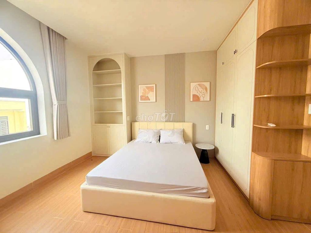 Renting Bờ Bao new winnings, 25 trieu, 4 bedrooms, full advanced interiors
