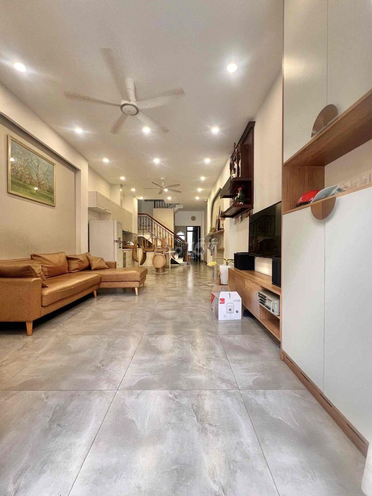 4 x 30 meters of furniture 4th floor st (4 bedroom 3 toilets) 1/ Bình Long