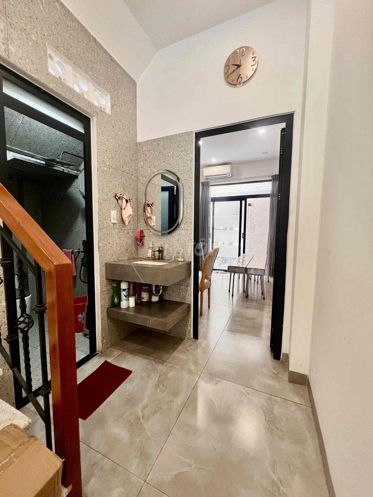 4 x 30 meters of furniture 4th floor st (4 bedroom 3 toilets) 1/ Bình Long