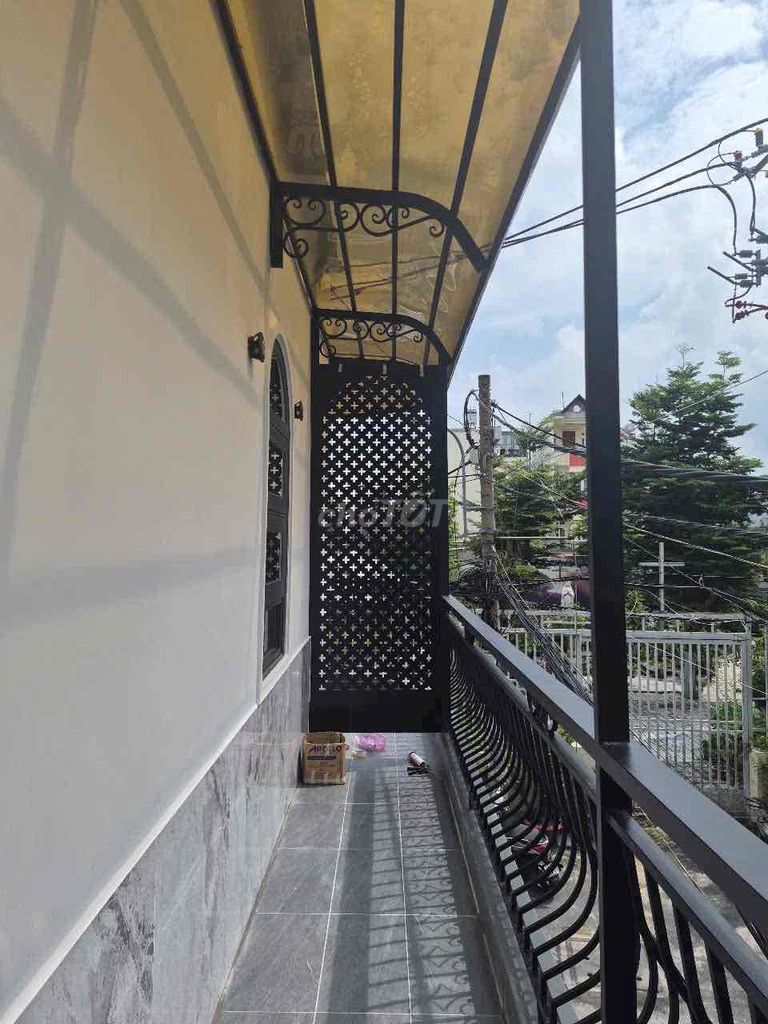 Nice new home, alley 1 .45.