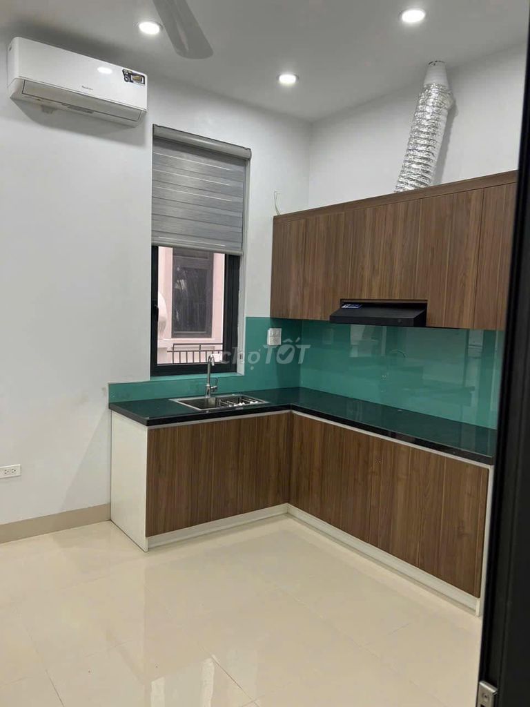 Rent a five-story, full-story Sao Biển, 58 m2, 14 million.