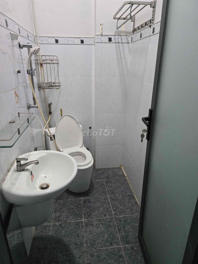 Rent the original house-- Nhà Bè 3.3 m x 13.5 m car lane 6 meters