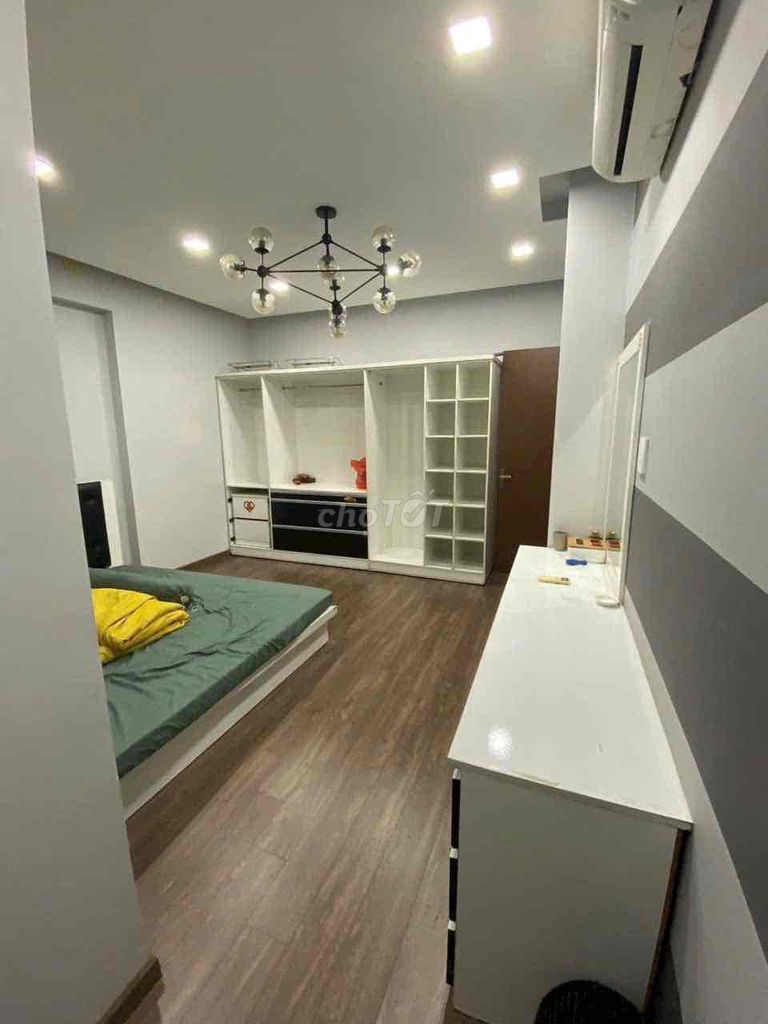 Rent a house on Tên Lửa area 8 x25 xd 3.5. For 50 million.