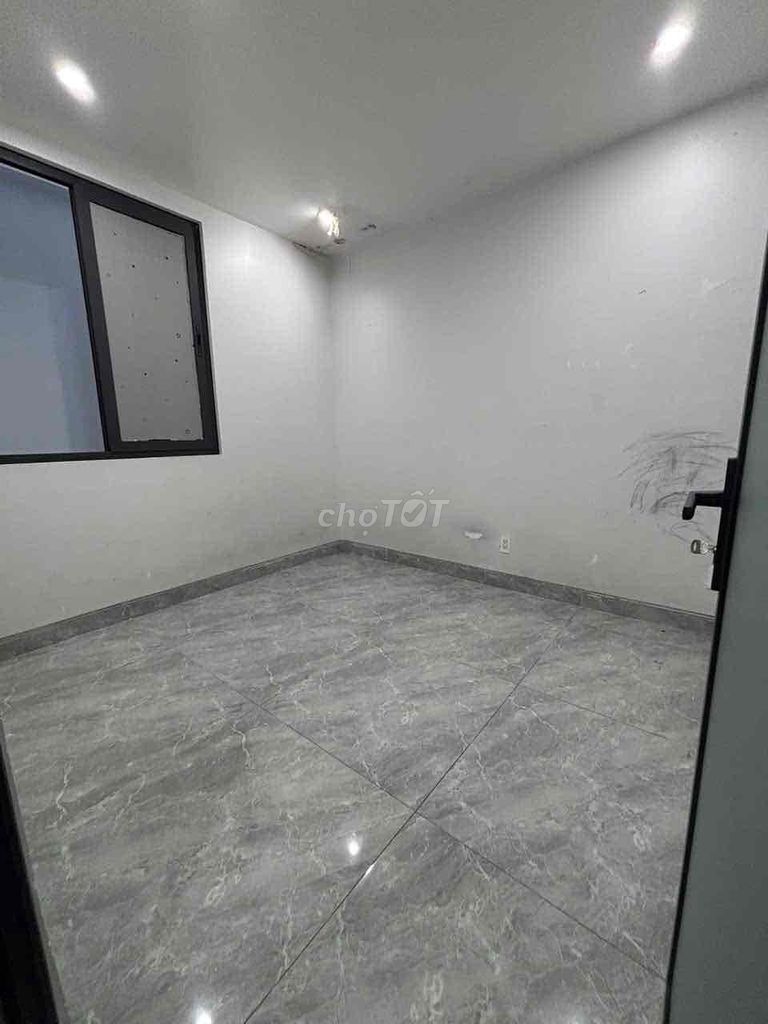 For the house. area: 5x10, 1 suspended, 3 floors at 15 million