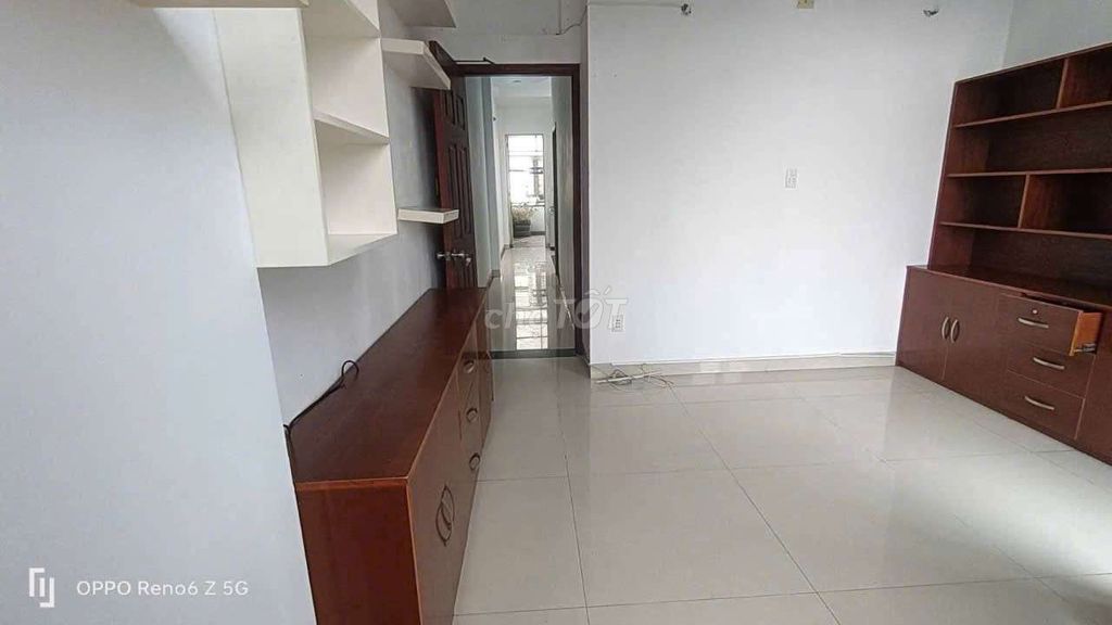Rent the funvet house 12 million bedrooms 4 toilets
