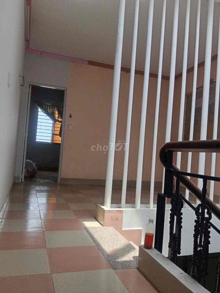 12 million root root x 27 meters - 3 bedrooms