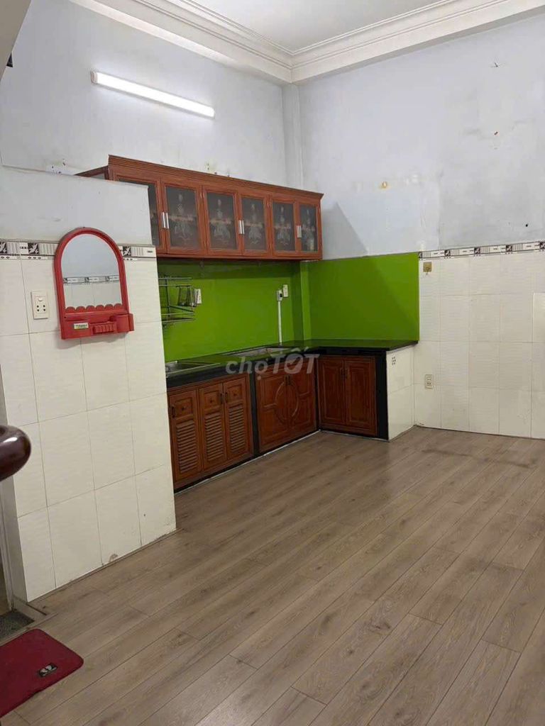 Renting Gò Xoài apartments: 4 meters 12 meters 1 MM 3 floors, 4 bedroom 3 toilets