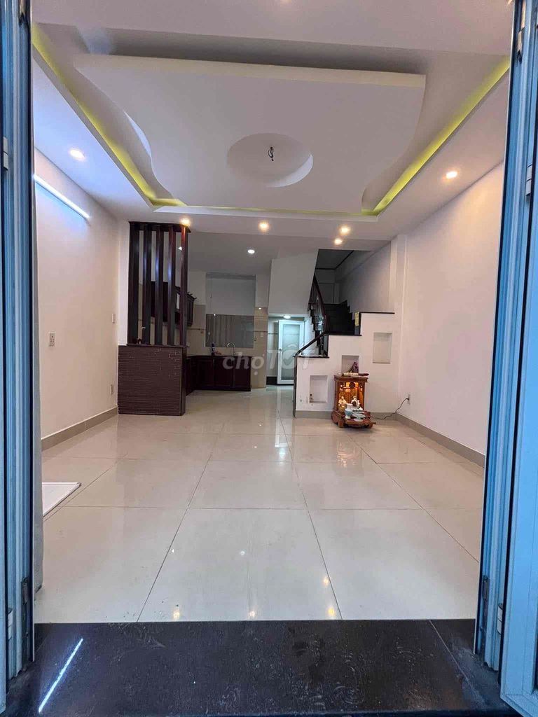 Nguyễn Kiệm Alley - there are 3 bedrooms - 4 toilets