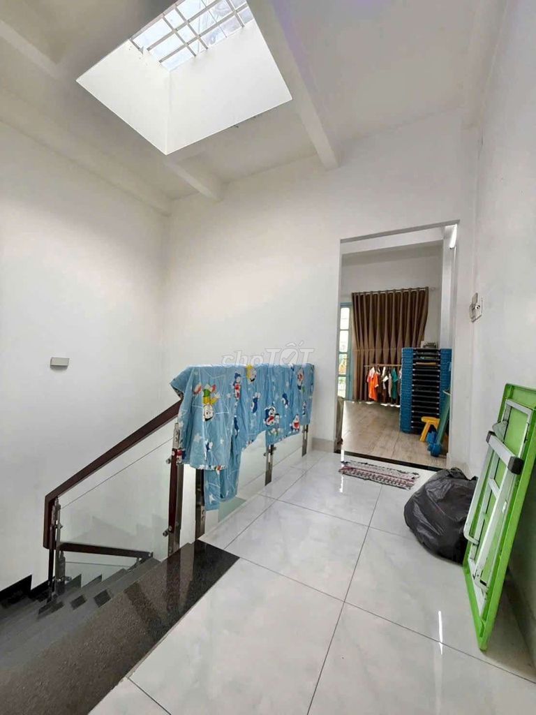Rent a Nguyễn Hữu Tiến cash house - 26 trieu - 6 bedroom - 44020 M - 4 stories
