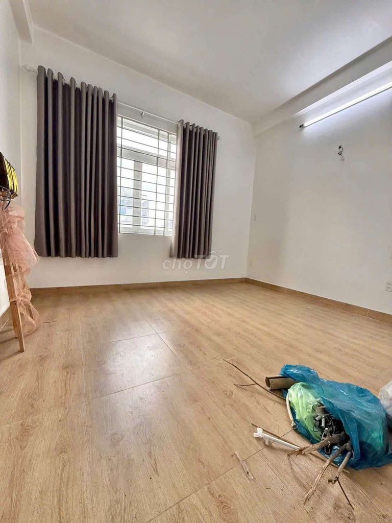 Rent a Nguyễn Hữu Tiến cash house - 26 trieu - 6 bedroom - 44020 M - 4 stories