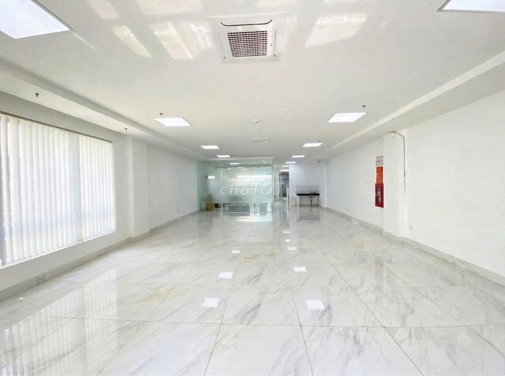 New housing is good--231 CLê Văn Sỹ, 1370 13, Q.Phú Nhuận. area uses 400 M2.