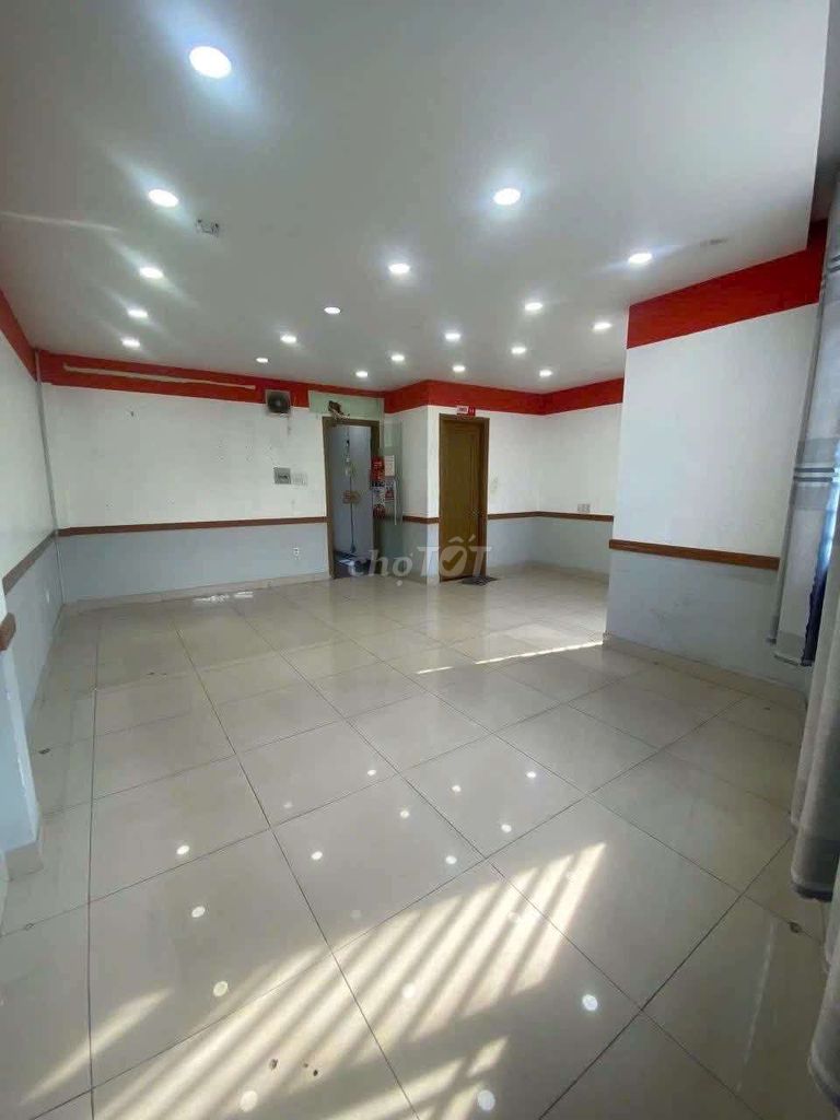 We'll hire one-on-one Kinh Dương Vương-712.