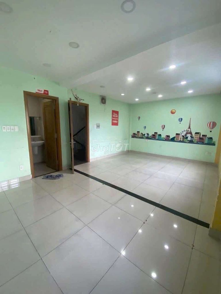 We'll hire one-on-one Kinh Dương Vương-712.