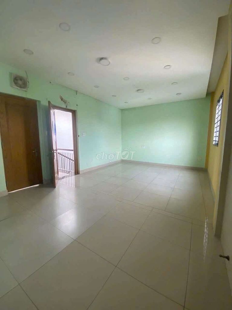 We'll hire one-on-one Kinh Dương Vương-712.