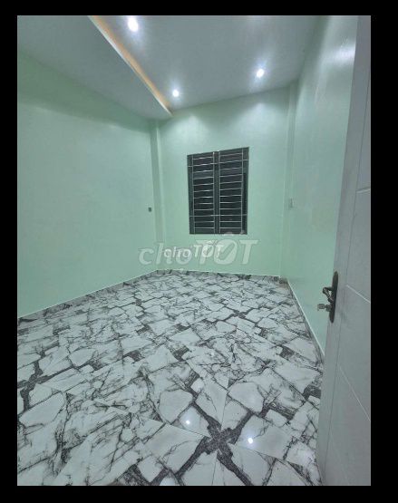 Renthouse 4 x18 meters.2 floors. 7 m Tô Hiệu.g.:12 million.