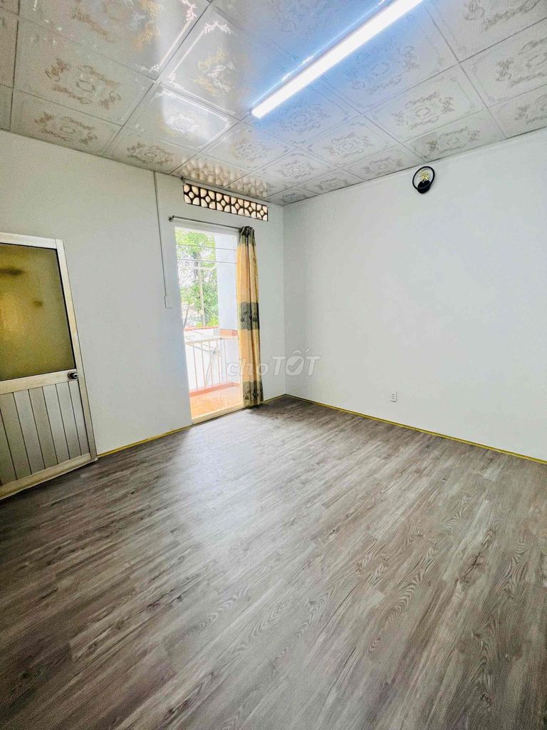 1 st floor 1 4th floor bedroom 2 toilet 5 x 20 near the lane of a tnpb