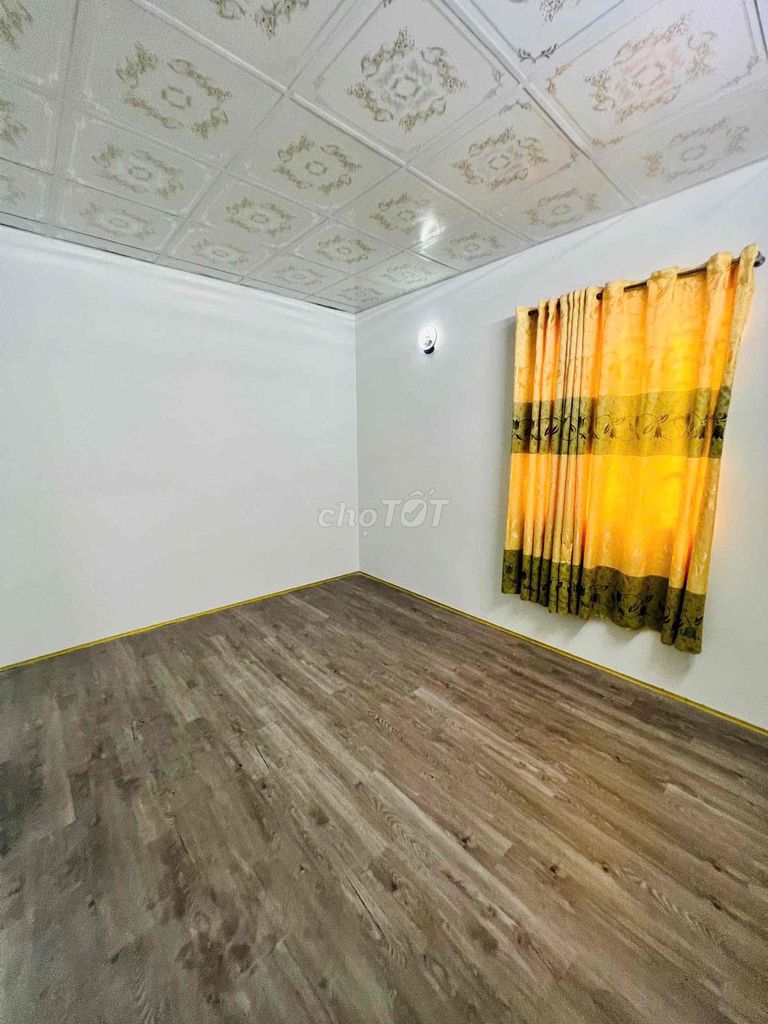 1 st floor 1 4th floor bedroom 2 toilet 5 x 20 near the lane of a tnpb