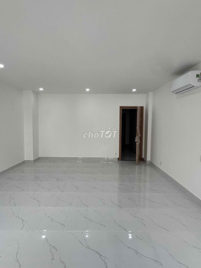 Rent a Hoa Sứq. Bedroom x18 mm of 3 stories.