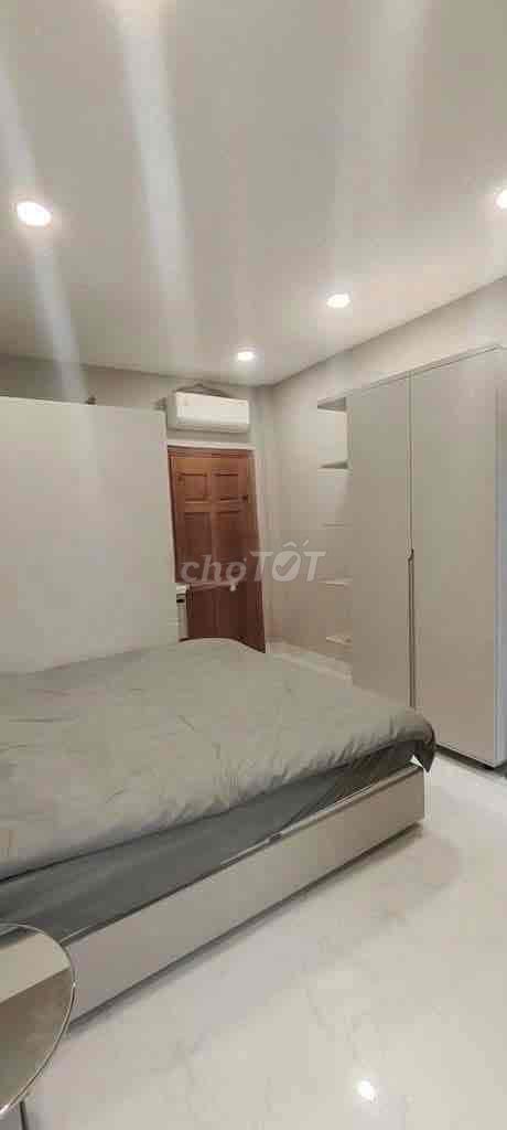 Điện Biên Phủ root house, 204 25, Bình Thạnh - 15 million a month.