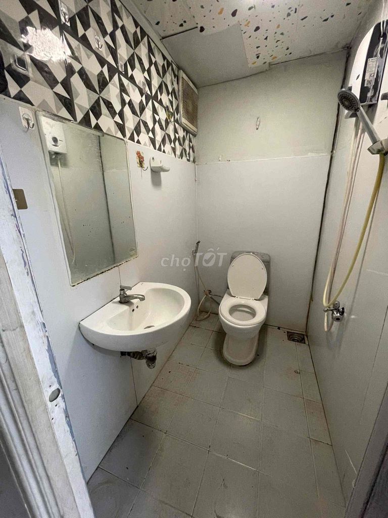Rent a cash house Cô Giang 01-7-1, Q. Profit