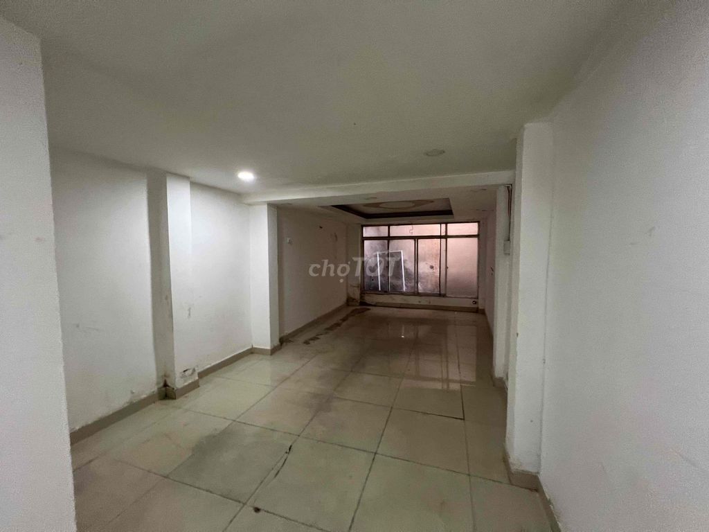 Rent Ngô Quyền Q0 District 10 [4 m 12 m 3 meters 3 floors ]