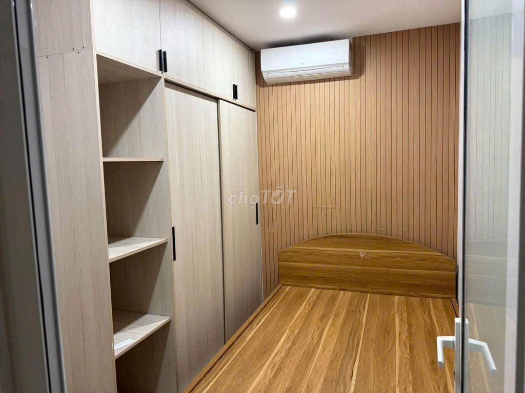 Two p's private sleep- Cô Giang, Phú Nhuận-int-house-- 15 million a month.