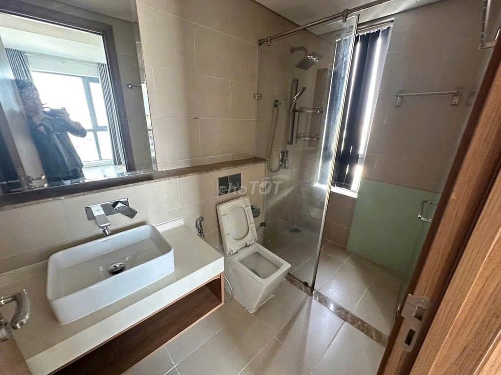 Two p's private sleep- Cô Giang, Phú Nhuận-int-house-- 15 million a month.