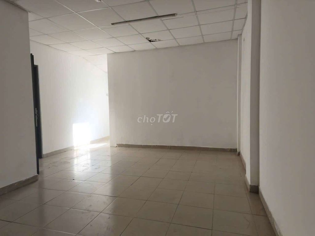 Rent the original house 160 M2 in front of the road right aeon Tân Phú