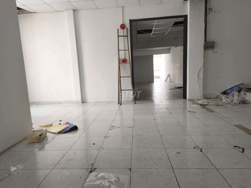 Rent the original house 160 M2 in front of the road right aeon Tân Phú