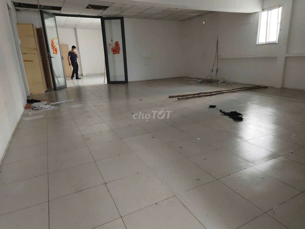 Rent the original house 160 M2 in front of the road right aeon Tân Phú