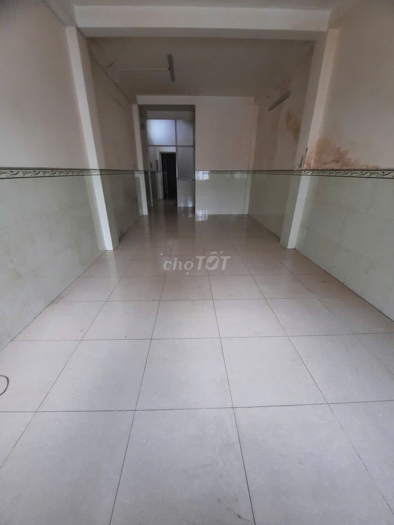 Tạ Uyên alleyhouse, 3 floor st, 6 bedroom 5 toilets, 4 x25 meters, 23 million