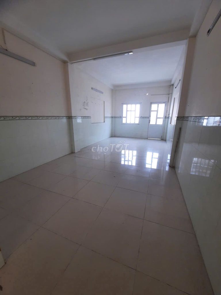 Tạ Uyên alleyhouse, 3 floor st, 6 bedroom 5 toilets, 4 x25 meters, 23 million