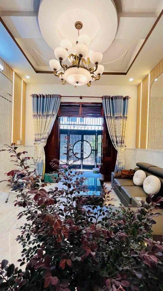 Renting an alleyhouse with a nice interior near the District of 12.