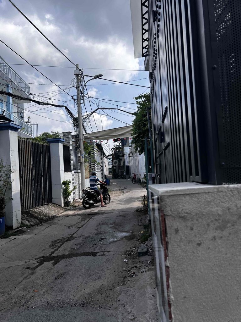Rent the original apartment 254 m2-6 Tân Thới Hiệp Loss.